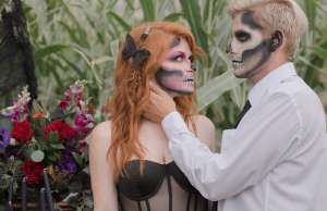 This Halloween Corn Maze Wedding Is Dark, Sophisticated, and Bone-Chillingly Bea... - Karissa Russ & Co.