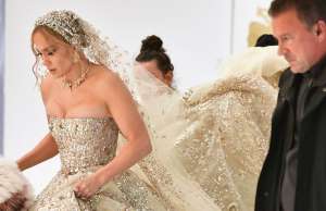 Jennifer Lopez's wedding to Alex Rodriguez doesn't have a date set yet, but Lope...